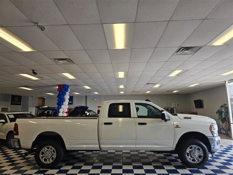 Vehicle image 3 of 25