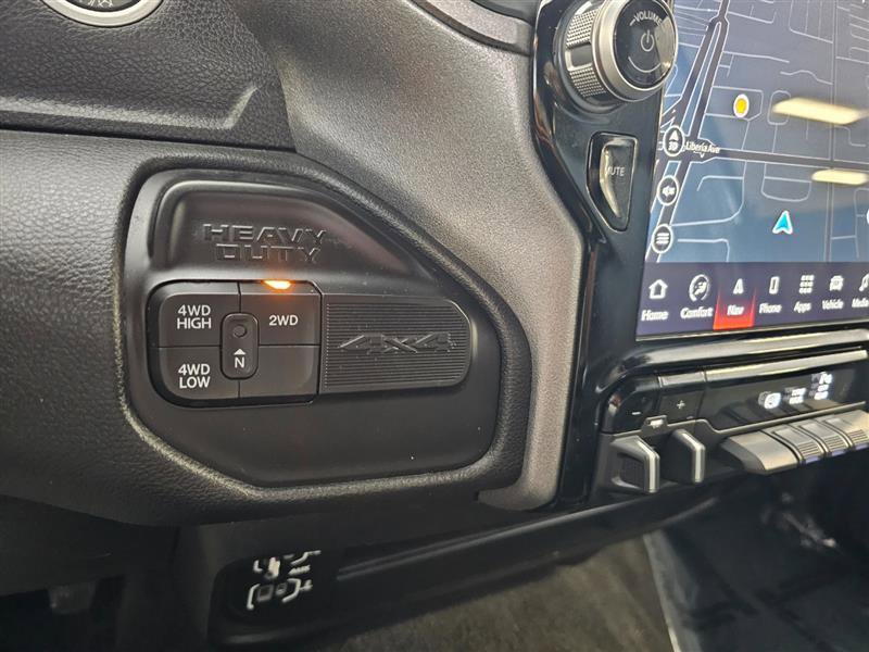 Vehicle image 20 of 25