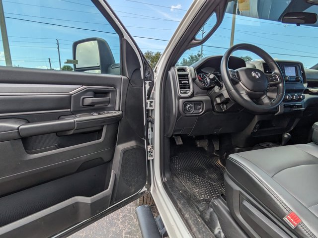 2024 Ram 3500 Tradesman Image 12 of 25