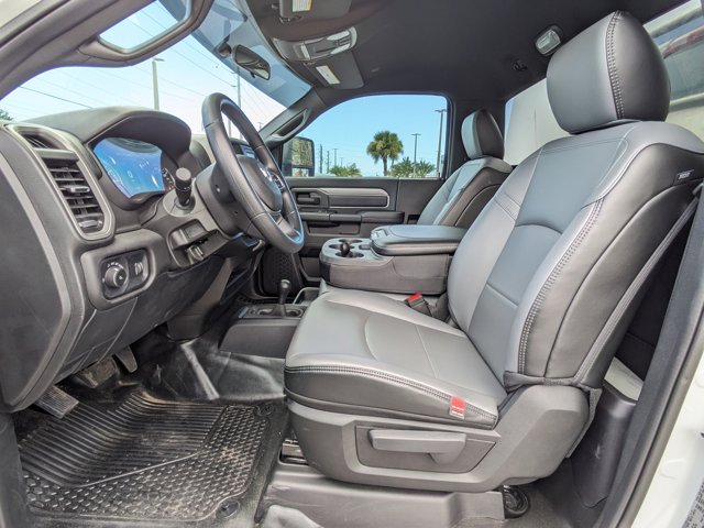 2024 Ram 3500 Tradesman Image 11 of 25