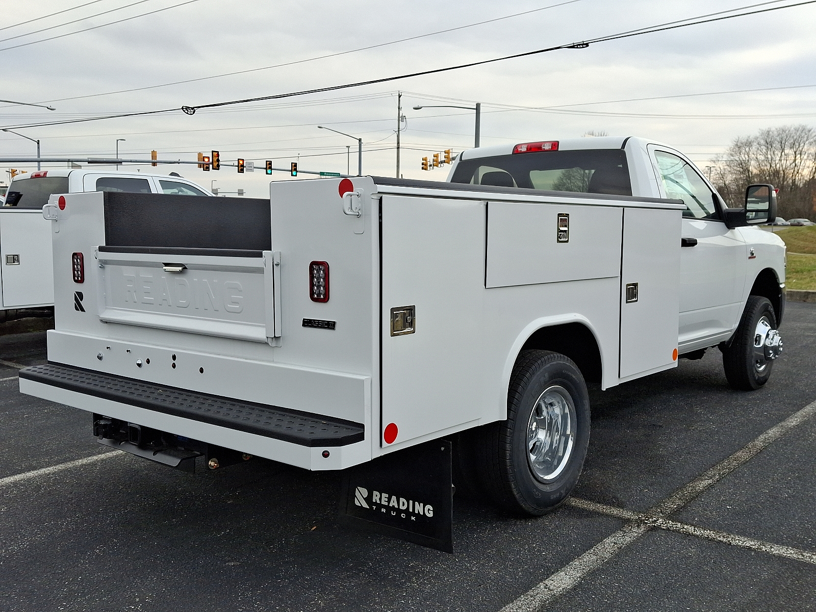 Vehicle image 5 of 19