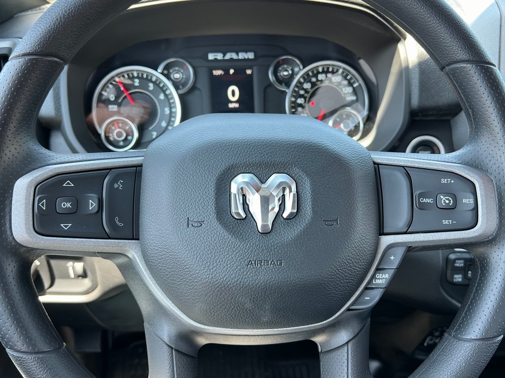 2024 Ram 3500 Tradesman Image 16 of 34