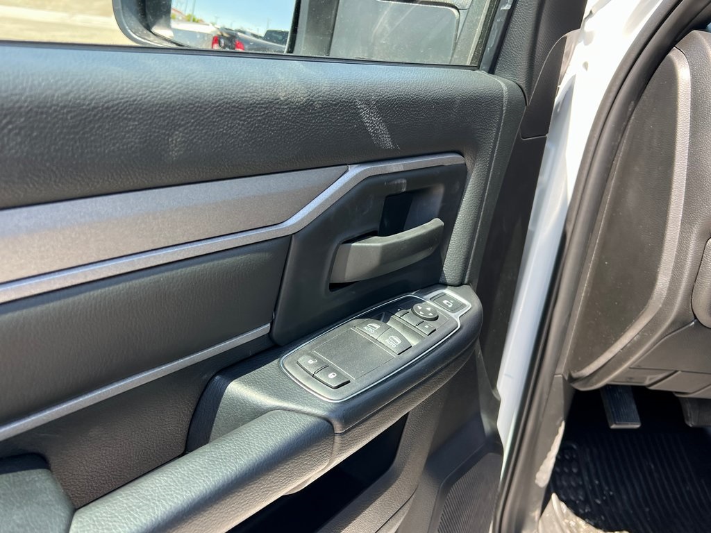 2024 Ram 3500 Tradesman Image 28 of 34
