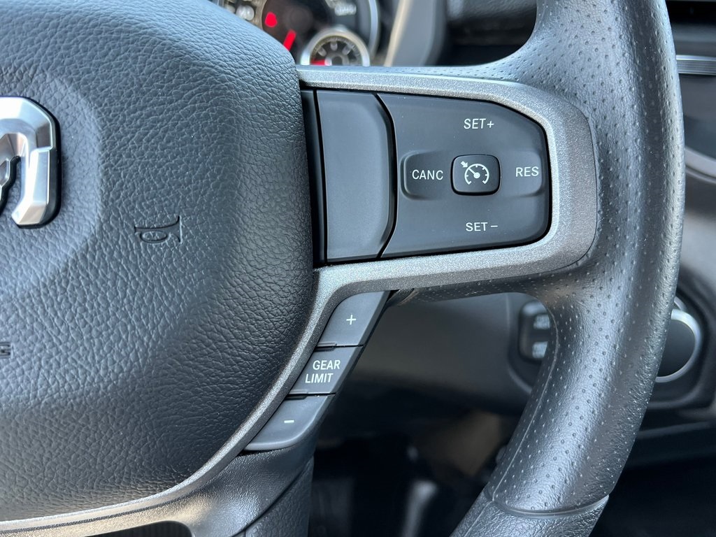 2024 Ram 3500 Tradesman Image 19 of 34