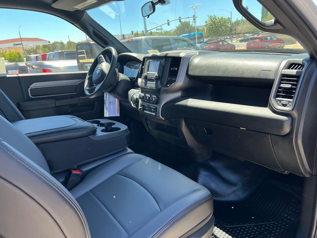 2024 Ram 3500 Tradesman Image 18 of 21
