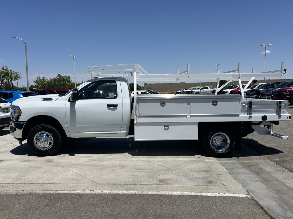 2024 Ram 3500 Tradesman Image 8 of 21