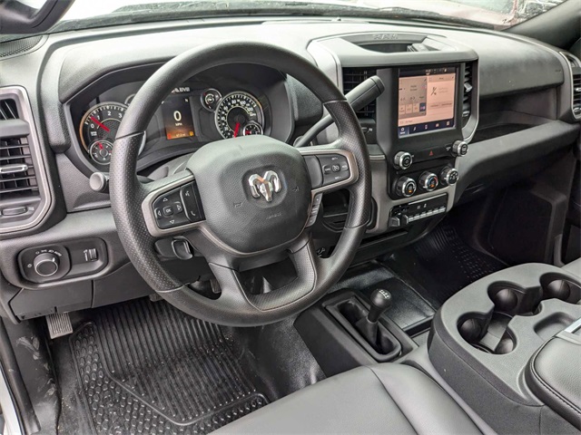 Vehicle image 15 of 39