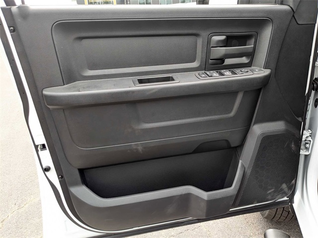 Vehicle image 22 of 39