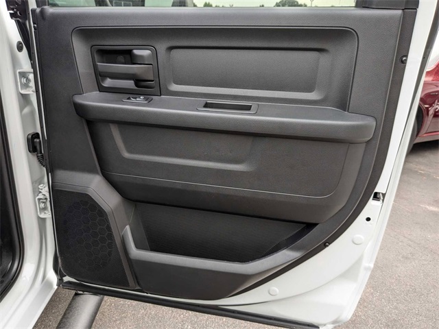 Vehicle image 23 of 39