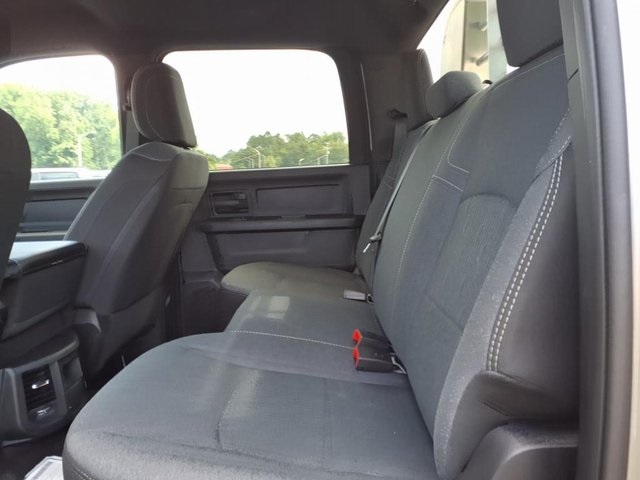 2024 Ram 3500 Tradesman Image 5 of 13