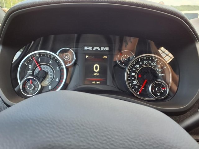 2024 Ram 3500 Tradesman Image 9 of 13