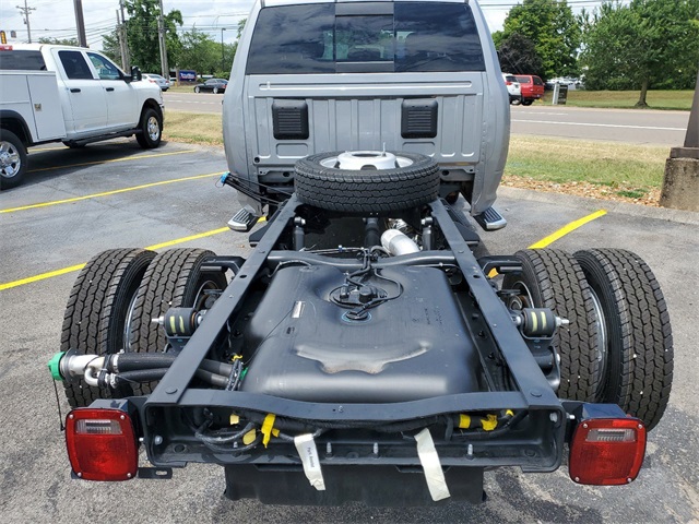 Vehicle image 6 of 23