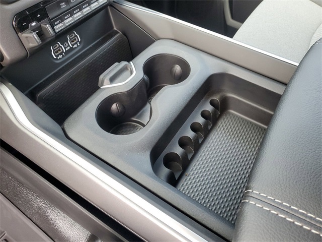 Vehicle image 23 of 23