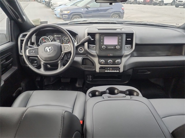 Vehicle image 7 of 10