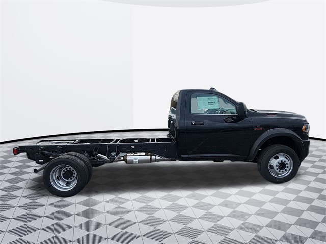 Vehicle image 5 of 10