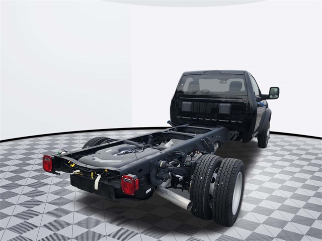Vehicle image 4 of 10