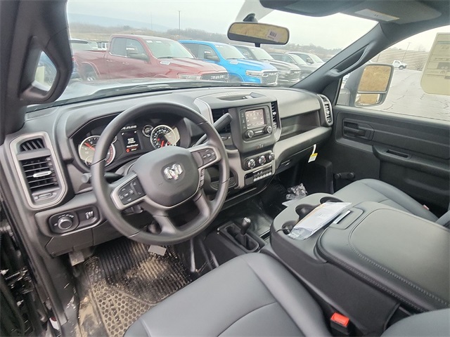 Vehicle image 9 of 10