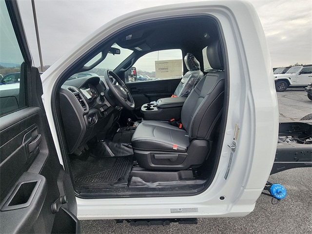Vehicle image 10 of 10