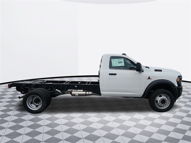 Vehicle image 5 of 10