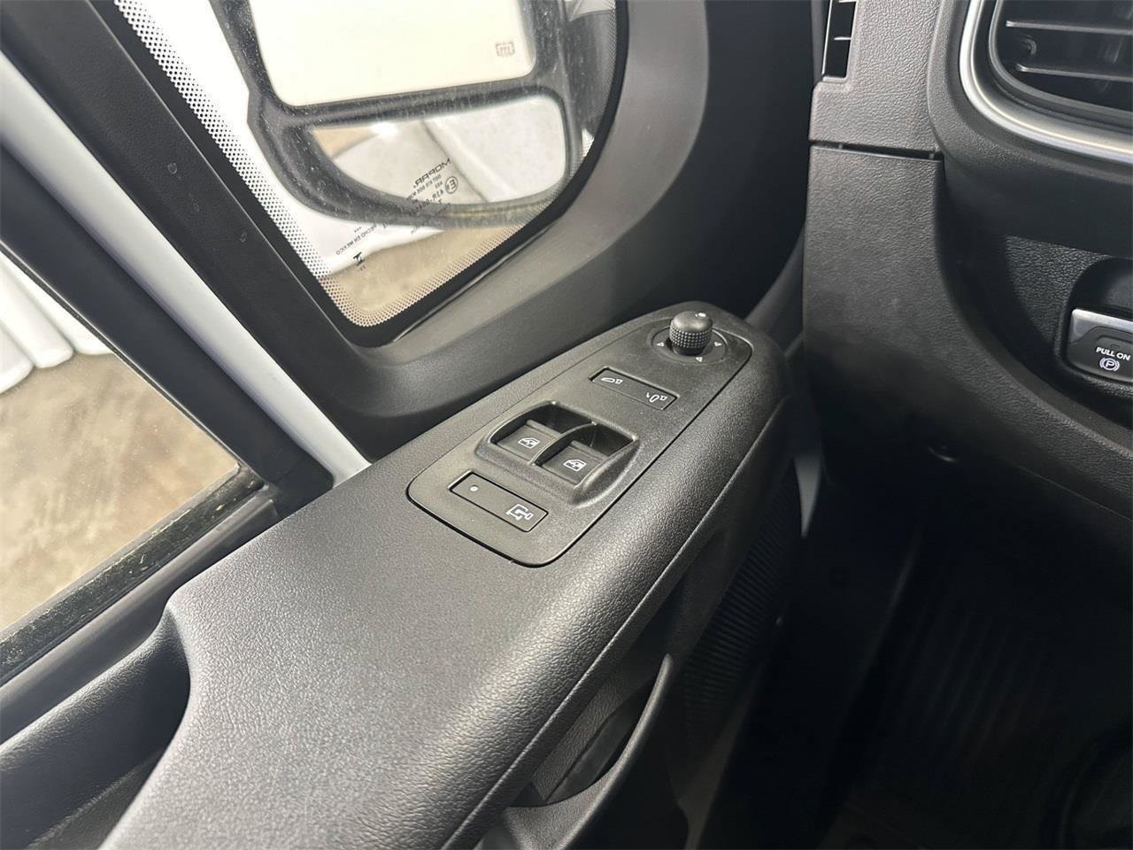 2024 Ram ProMaster Cargo Van SLT+ Image 30 of 34