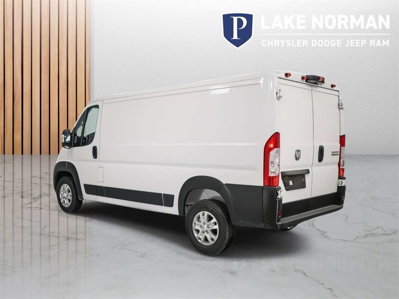2024 Ram ProMaster Cargo Van SLT+ Image 7 of 34