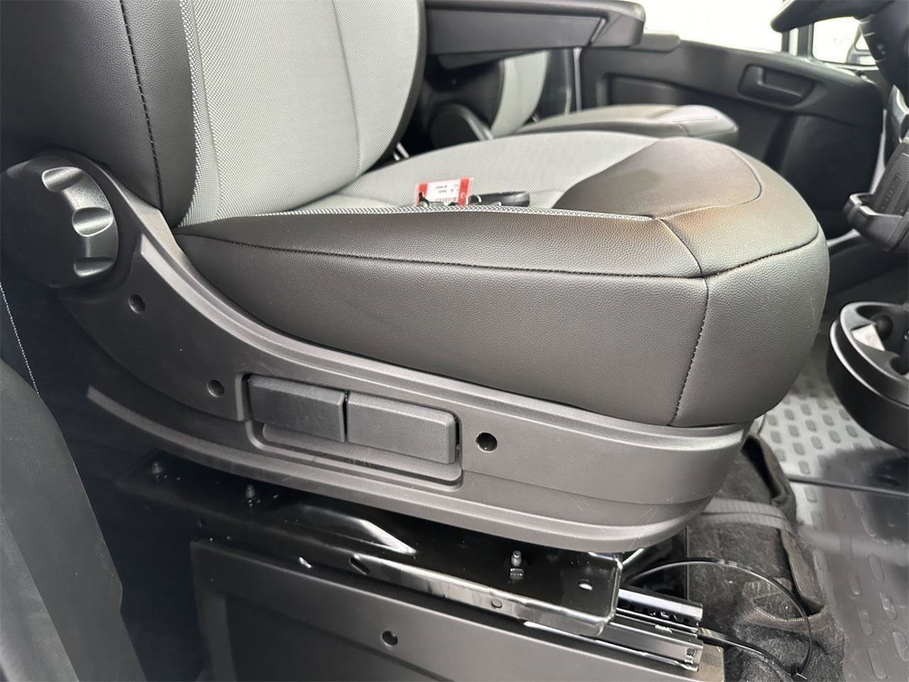 2024 Ram ProMaster Cargo Van SLT+ Image 31 of 34