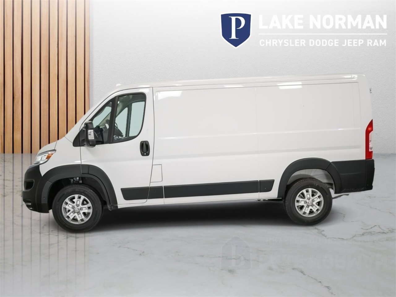 2024 Ram ProMaster Cargo Van SLT+ Image 8 of 34