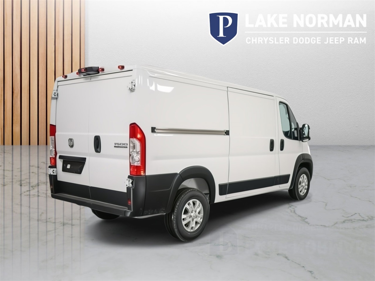 2024 Ram ProMaster Cargo Van SLT+ Image 5 of 34