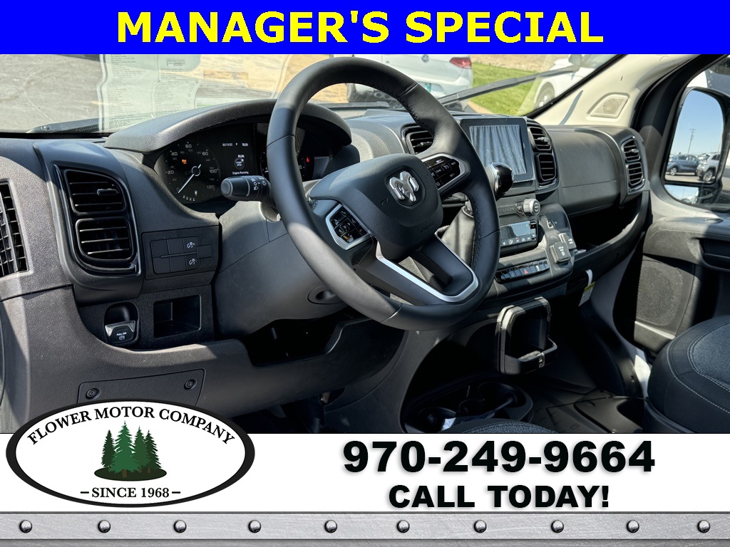 Vehicle image 10 of 15