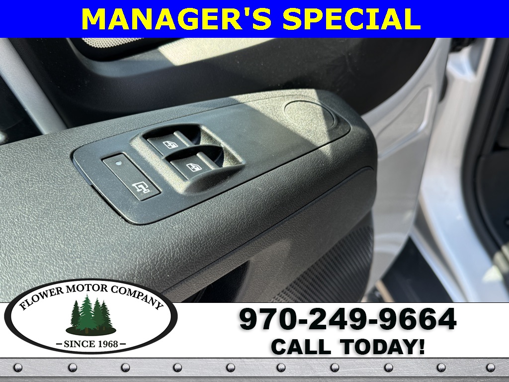Vehicle image 12 of 15