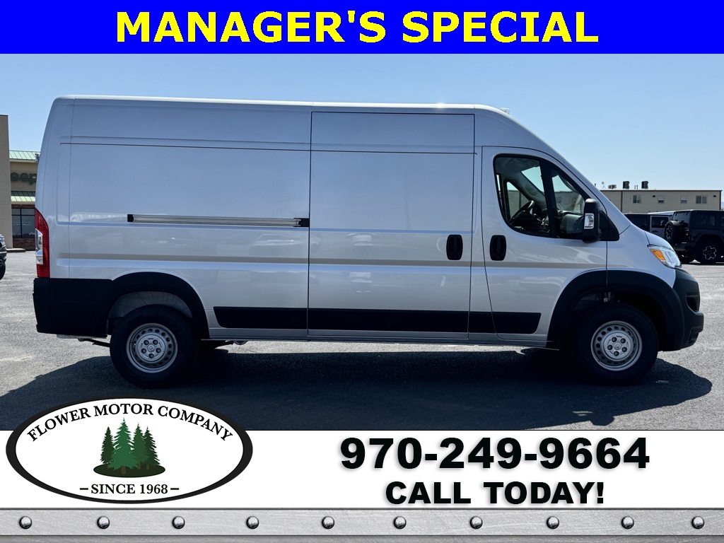 Vehicle image 4 of 15