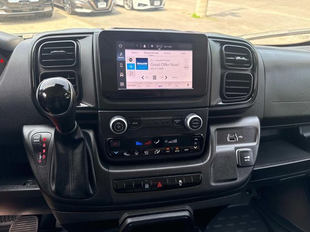 Vehicle image 21 of 36