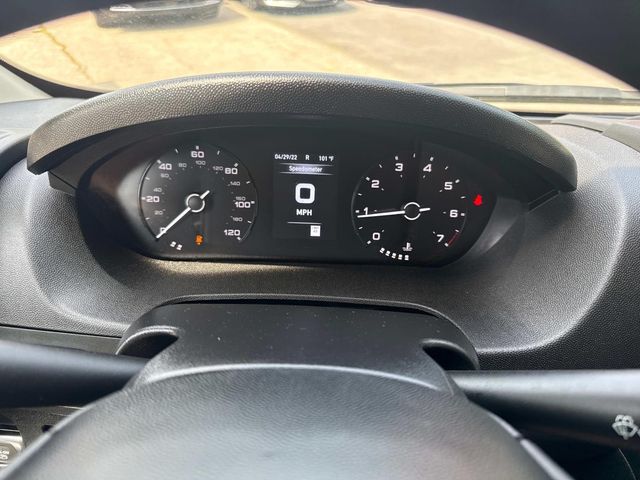 Vehicle image 18 of 36