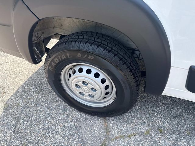 Vehicle image 11 of 36