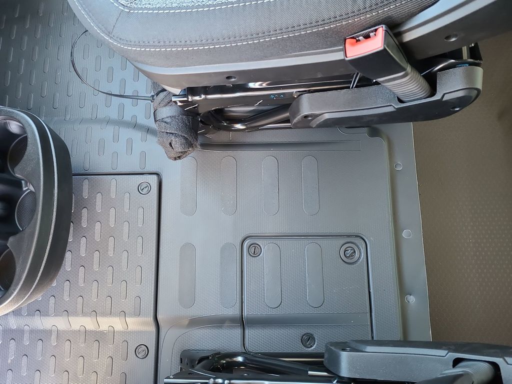 Vehicle image 47 of 53