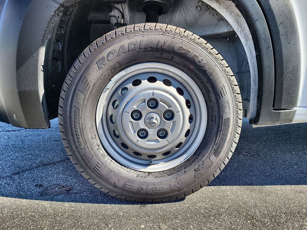 Vehicle image 15 of 53