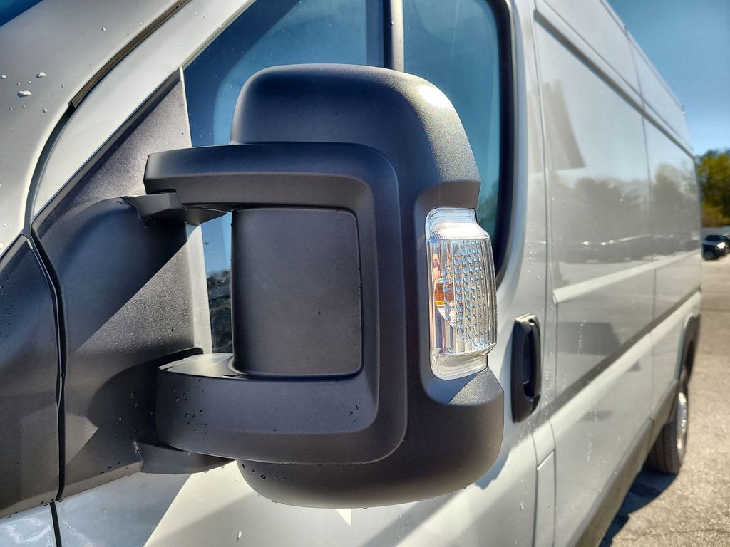 Vehicle image 48 of 53