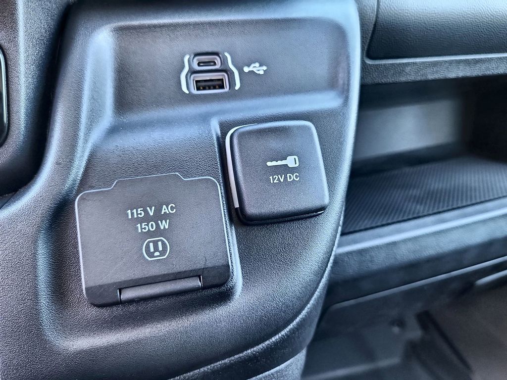 Vehicle image 39 of 53