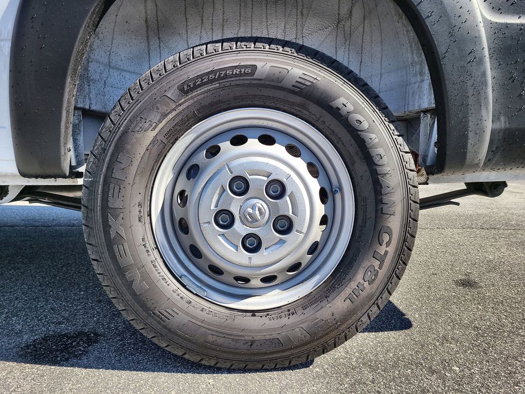 Vehicle image 16 of 53