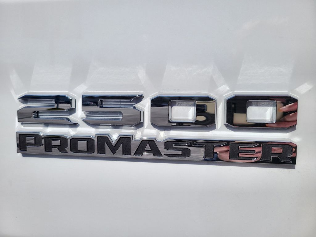 Vehicle image 52 of 53