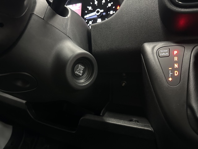 Vehicle image 12 of 23