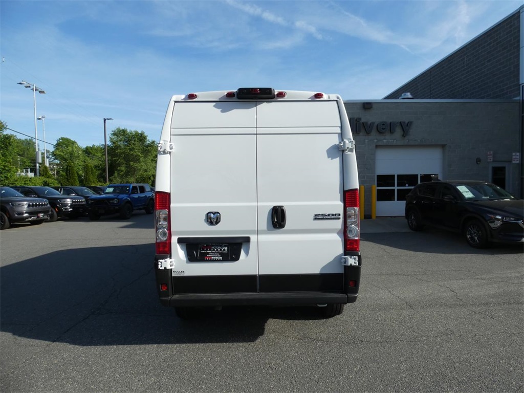 Vehicle image 6 of 23