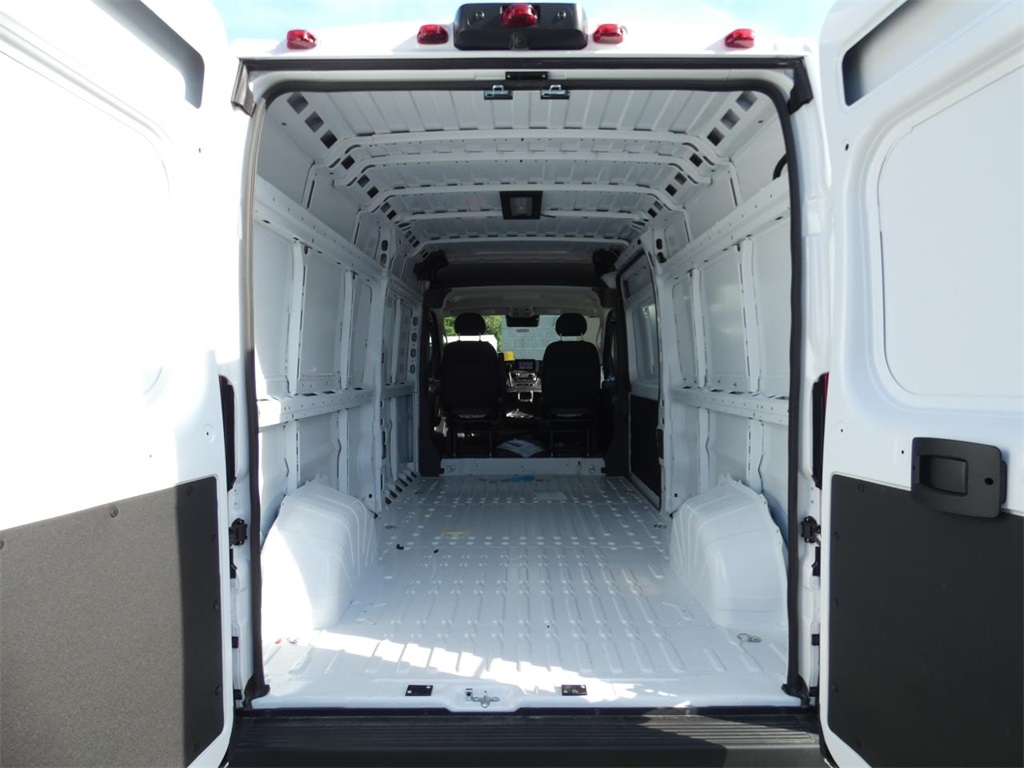 Vehicle image 27 of 27