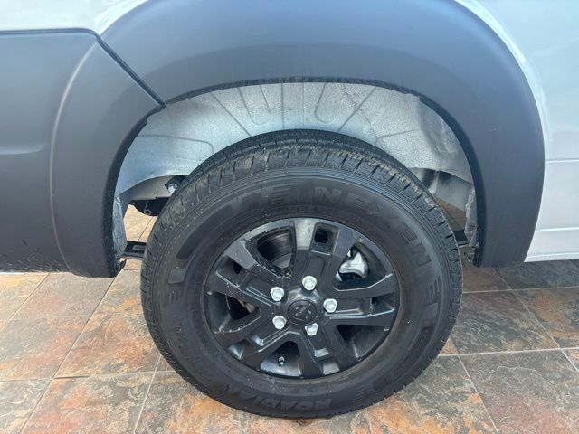2024 Ram ProMaster Window Van SLT+ Image 5 of 50