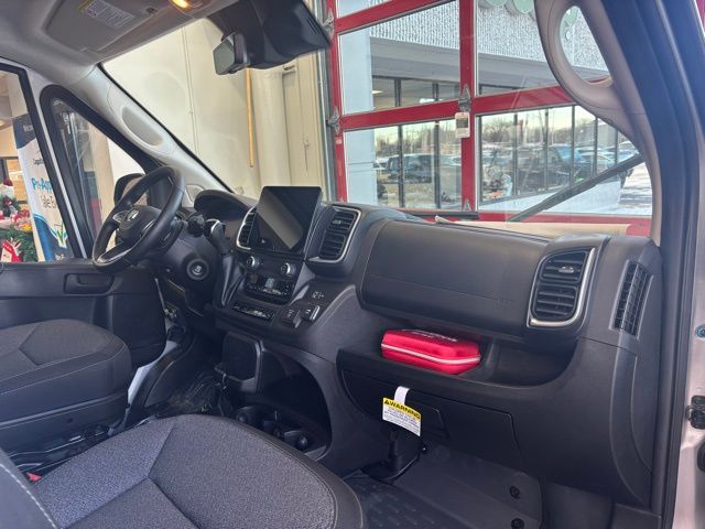 2024 Ram ProMaster Window Van SLT+ Image 26 of 50