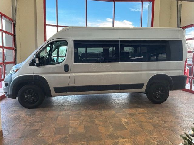 2024 Ram ProMaster Window Van SLT+ Image 4 of 50