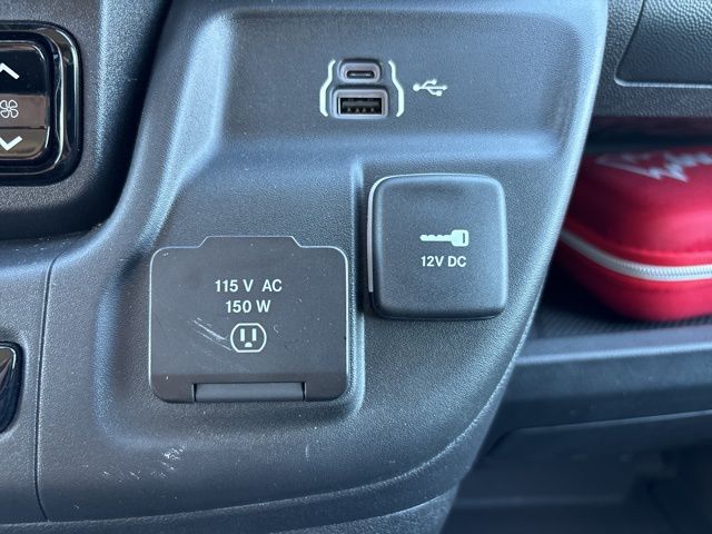 2024 Ram ProMaster Window Van SLT+ Image 47 of 50