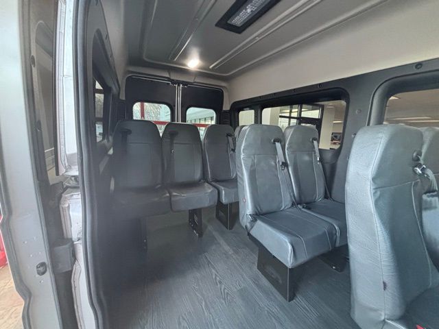 2024 Ram ProMaster Window Van SLT+ Image 13 of 50