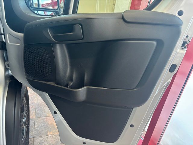 2024 Ram ProMaster Window Van SLT+ Image 19 of 50