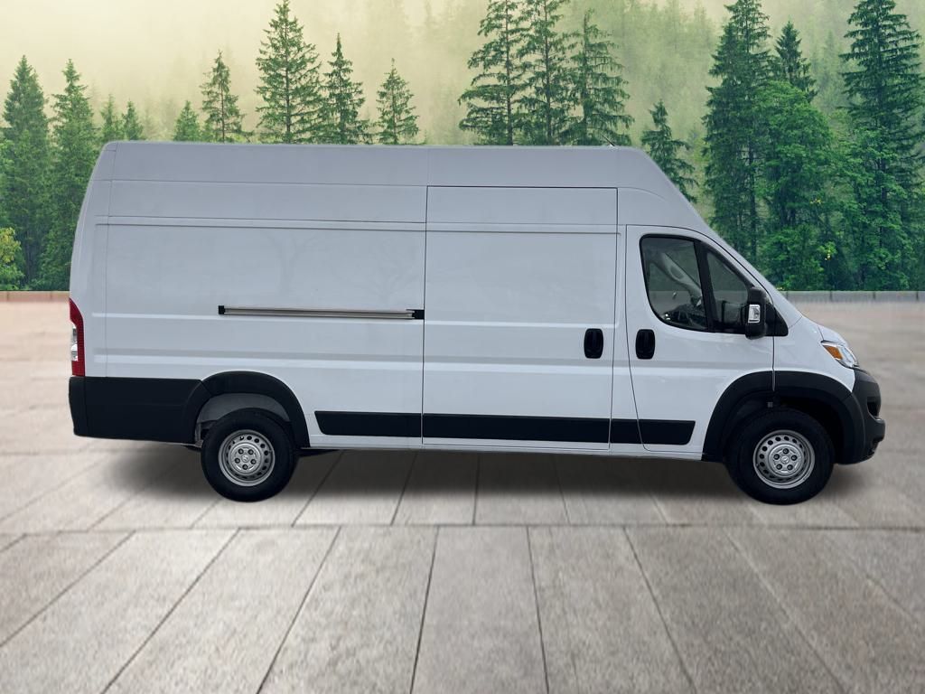 Vehicle image 5 of 40